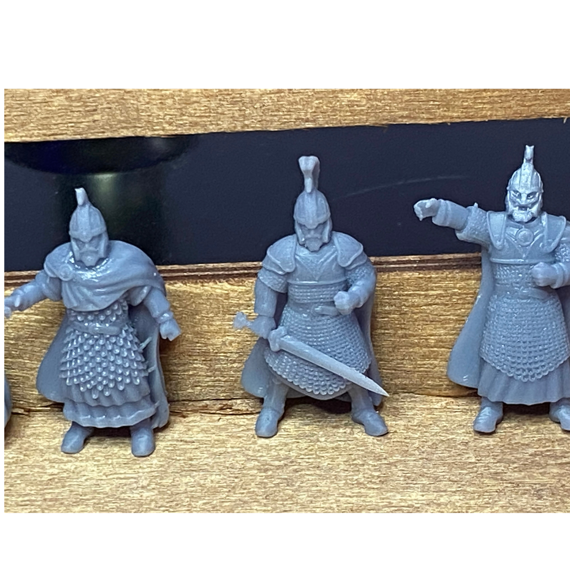 Heroes and Guards Set of 3 Miniatures