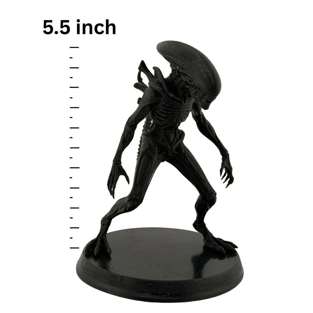 Rare Xenomorph Alien Figure - Hand-Painted Resin Collectible - 5.5" Tall