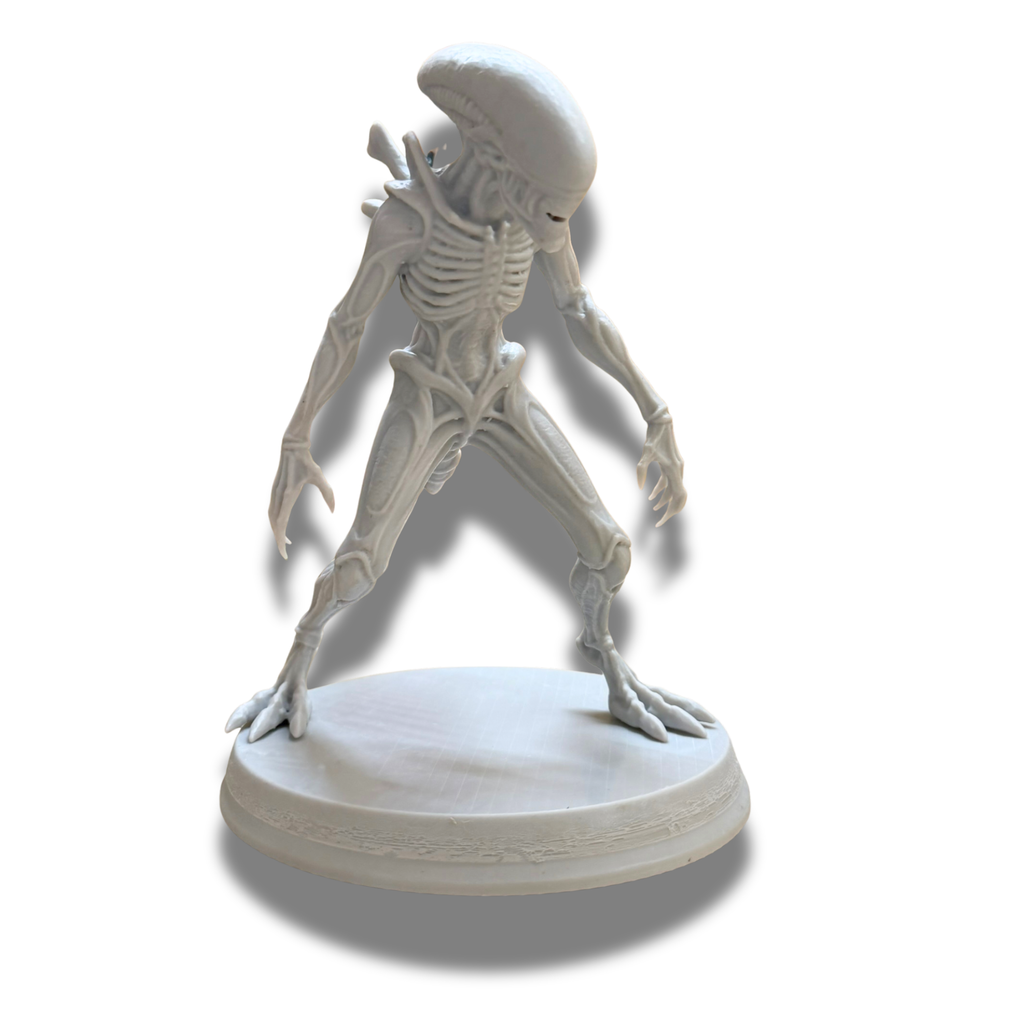 6" Sci-Fi Space Creature Figure White Resin Collectible Display Statue 14+