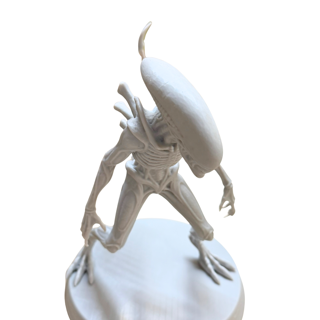 6" Sci-Fi Space Creature Figure White Resin Collectible Display Statue 14+