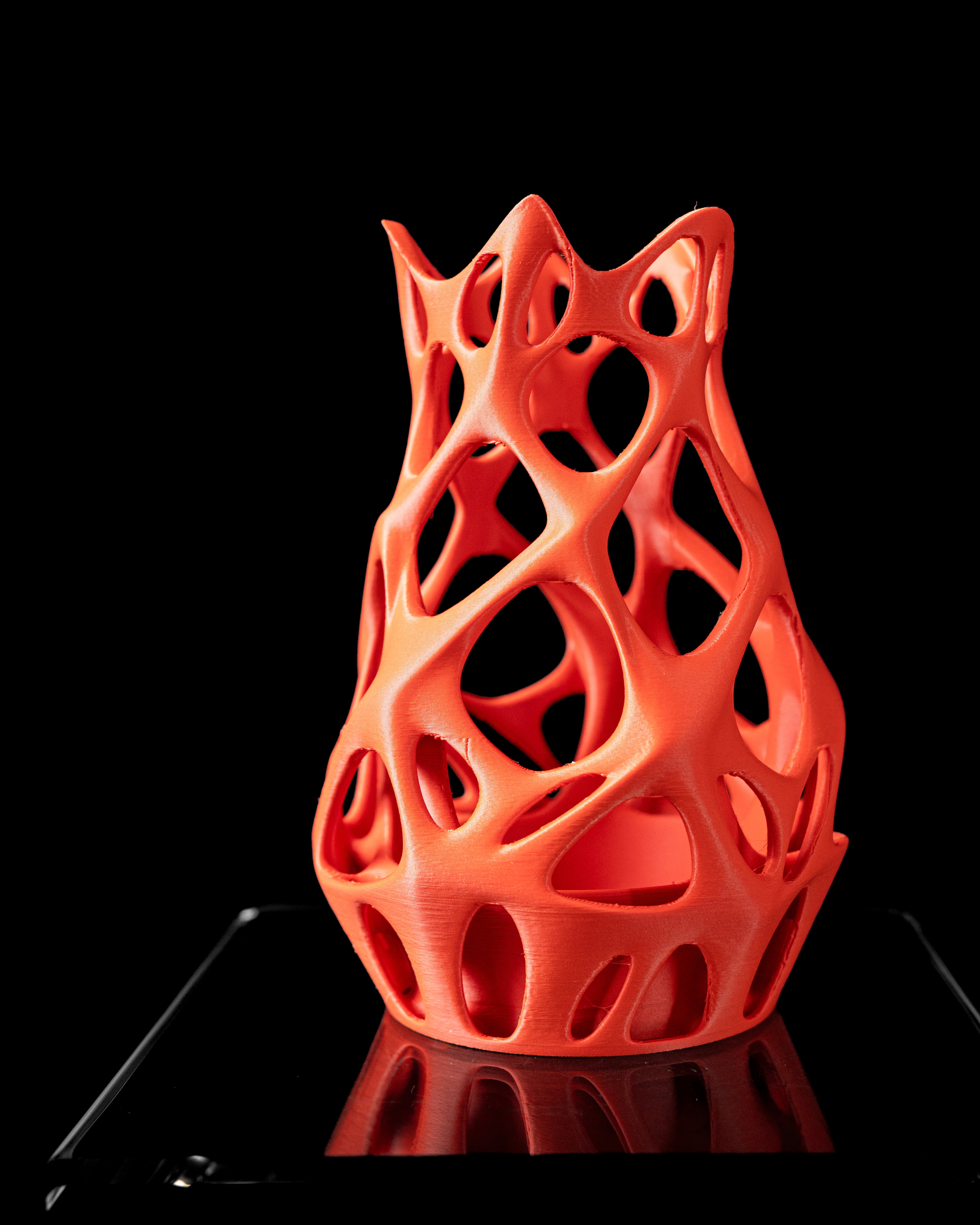 3D Printed Red Sculptural Vase – Organic Openwork Design – Handmade Decor
